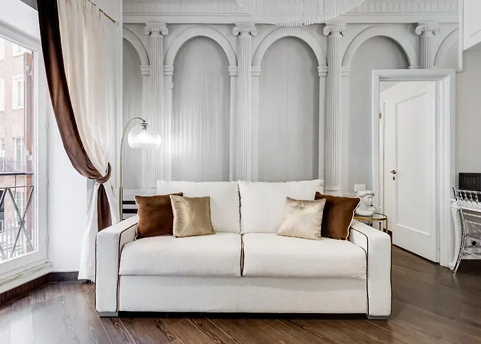 Next To Spanish Square - Romedreamhome בית נופש