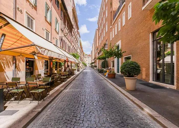 Next To Spanish Square - Romedreamhome