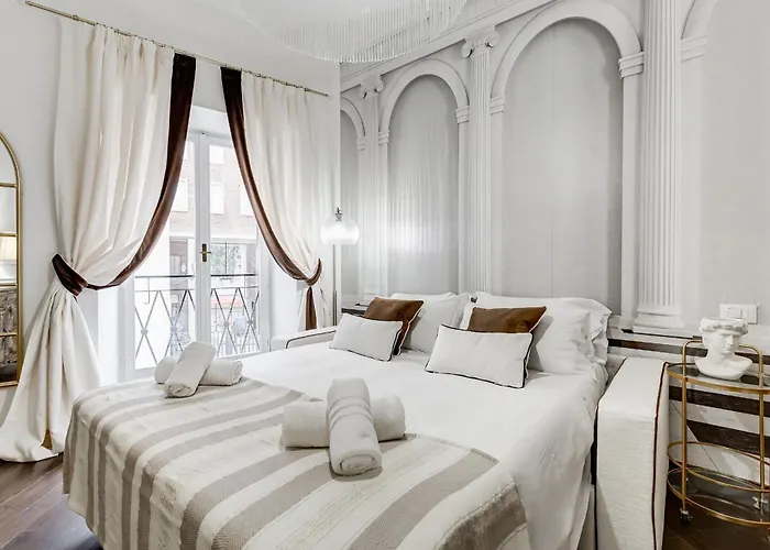 בית נופש Next To Spanish Square - Romedreamhome *
