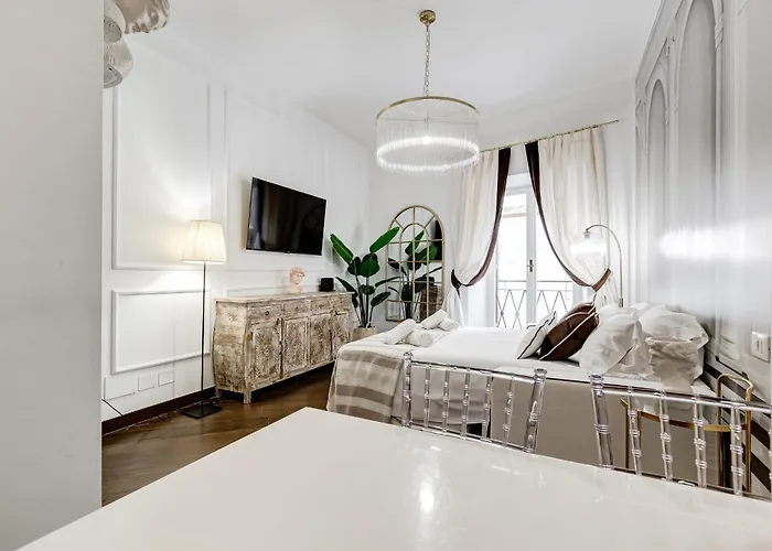 Next To Spanish Square - Romedreamhome *