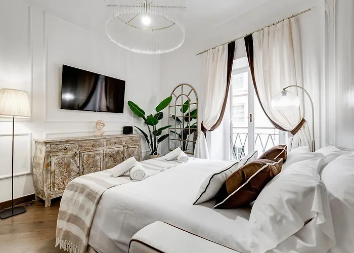 Next To Spanish Square - Romedreamhome רומא